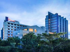  Mercure Surabaya  Сурабайа